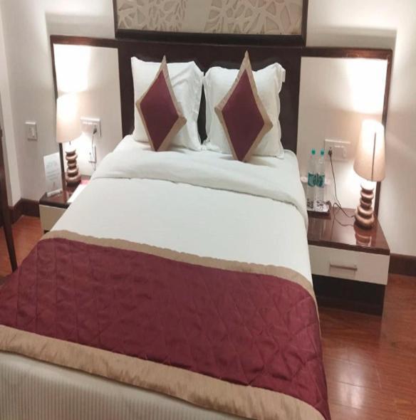 Mannat Haveli Hotel Kurukshetra ภายนอก รูปภาพ
